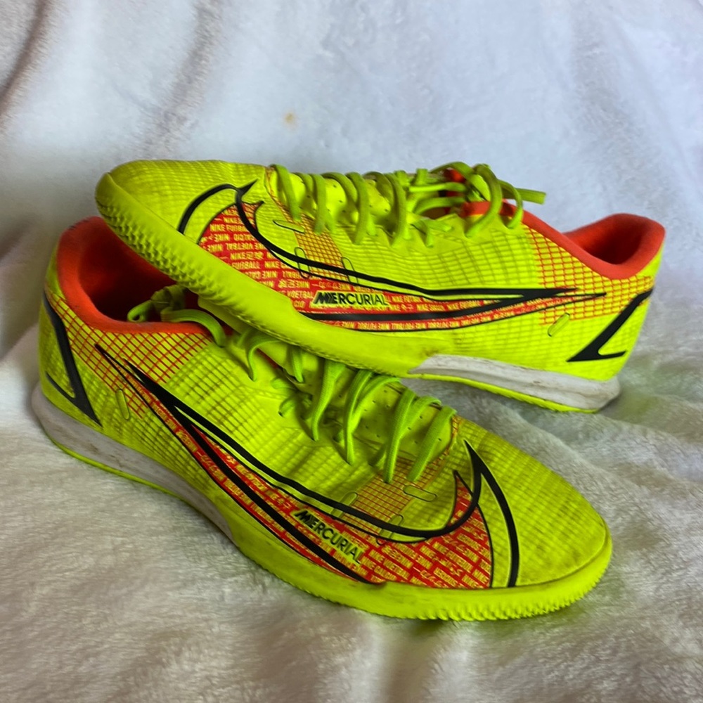 Nike indoor soccer